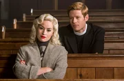 Linda Morgan (Maimie McCoy, l.); Sidney Chambers (James Norton, r.)