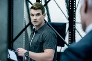 Alex Russell (Jim Street).