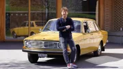 Donat Hofer vor dem Volvo 144