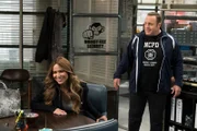 Rebecca (Zulay Henao), Kevin Gable (Kevin James)