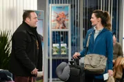 Kevin Gable (Kevin James), Lisa (Ali Landry)