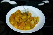 Zu Tisch Bordelais - Frankreich Kürbiscurry mit frischen Garnelen