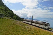 Spektakuläre Bergbahnen der Schweiz Montreux-Rochers de Naye – Die Extravagante Montreux-Rochers de Naye