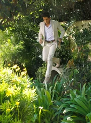 Ryan Wolfe (Jonathan Togo)