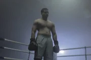 War der Amateurboxer Corey Edge (Harlin Miller) in kriminelle Machenschaften verwickelt und musste darum sterben?
