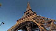 Der Eiffelturm – Ein Pariser Aushängeschild, das eigentlich 20 Jahre nach seinem Bau wieder abgerissen werden sollte.