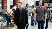 V.l.: Mac Taylor (Gary Sinise), Detective Don Flack (Eddie Cahill) und Danny Messer (Carmine Giovinazzo) beschäftigen sich mit einem ungelösten Fall, der bereits neun Jahre zurückliegt. Die Suche nach dem vermissten Mädchen beginnt.