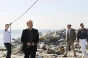 (v.l.n.r.) Lt. Horatio Caine (David Caruso); Det. Frank Tripp (Rex Linn); Eric Delko (Adam Rodriguez)