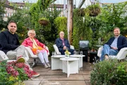 Büssi's Sommerlacher Die gemeinsten versteckten Kameras Staffel 1 Folge 1 Chris Sulser (Rätpäck),  Caroline Felber (Assholdies), Heino Orbini (Teleboy) und Stefan Büsser