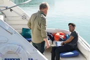 Elliot Hamler (Bill Sage l.) und Thomas Magnum (Jay Hernandez)