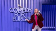 Okan Seese im Studio bei "Comedy for Europe"