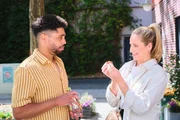 Theo (Julius Dombrink) genießt das gemeinsame Abenteuer mit Cecilia (Carina Koller).