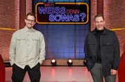Treten bei "Wer weiß denn sowas?" als Kandidaten gegeneinander an: Die Komiker und YouTuber Dennis und Benjamin „Benni“ Wolter (r.).