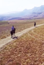 l-r: Riaan Manser, Moyra