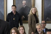 Remy Scott (Dylan McDermott, l.); Nina Chase (Shantel VanSanten, r.)
