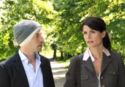ARD STURM DER LIEBE FOLGE 1369, am Mittwoch um 15:10 Uhr im ERSTEN. Barbara (Nicola Tiggeler, r.) kann Markus' (Tobias Dürr, l.) Verdächtigungen nur schwer abwehren.