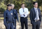 (v.l.) Cam (Tamara Taylor), Brennan (Emily Deschanel), Booth (David Boreanaz) und Aubrey (John Boyd)  +++