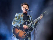 Nach der Auflösung von "One Direction" gelingt Styles ein Comeback als Solokünstler.