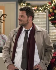 Dr. Alex Karev (Justin Chambers)
