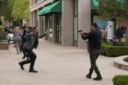 FBI Special Agent Alden Parker (Gary Cole, l.) und  Nick Torres (Wilmer Valderrama, r.)