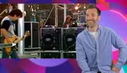 Bunt, schrill und sehr abwechslungsreich, das war die Musik der 80er! 25 dieser Erfolgssongs haben prominente Gäste zu einem Countdown gewählt und natürlich unterhaltsam kommentiert. - Mit dabei u.a. Daniel Assmann, Moderator, der sich an die "Spider Murphy Gang" erinnert.