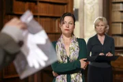 (v.li.): Jule Ronstedt (Franziska Burgstaller), Michaela Rosen (R. Magdalena Neubauer).