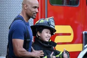 Station 19 Staffel 5 Folge 10 Posieren für die Kamera: Boris Kodjoe als Robert Sullivan