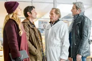 L-R: Penny Lanz (Lilian Klebow), Klaus Lechner (Andreas Kiendl), Franz Wohlfahrt (Helmut Bohatsch), Carl Ribarski (Stefan Jürgens).
