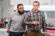 (v.li.): Anthony Anderson (Andre ‚Dre‘ Johnson), Jeff Meacham (Josh).