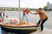 (v.li.): Gregor Seberg (Helmuth Nowak), Helmut Bohatsch (Franz Wohlfahrt), Lilian Klebow (Penny Lanz), Stefan Jürgens (Carl Ribarski).