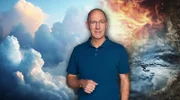 Luft ist nicht gleich Luft: Eine leichte Sommerbrise kann herrlich erfrischend sein, ein Sturm dagegen hat oft verheerende Folgen. Und bei einem Tornado sollte man sich so schnell wie möglich in Sicherheit bringen. Luft beflügelt uns, wenn wir abheben im Urlaubsflieger. Sie kann verunreinigt sein: durch Feinstaub, Smog oder Zigarettenrauch. Sie lässt sich aber auch für unsere Gesundheit nutzen, zum Beispiel mit der so genannten Bienenstocklufttherapie. Welche Luft ist gut für uns? Wo hat sich die Luftqualität verbessert? Und was tun gegen schlechte Luft? - Thomas Ranft moderiert die Sendung.