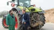 Björn Weise (Martin Neuhaus) hat ein blaues Auge. Ist das etwa von der Auseinandersetzung mit Henning Peters? Kommissar Pöhlmann (Dominic Boeer) befragt ihn zum Vorfall in der Dorfkneipe, doch Björn Weise streitet alle Vorwürfe ab. Er behauptet, er sei gestürzt. Pöhlmann glaubt dem Mann allerdings kein Wort.