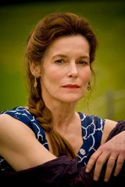 Jenny Frazer (Alice Krige).