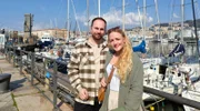 Franziska (r, 28) und Karsten (30) aus Krefeld am Hafen in Genua.