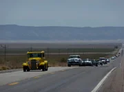 Oldtimer-Rallye beim "Kingman Fun Run" auf der Route 66 im Norden Arizonas, einem der letzten ursprünglichen Abschnitte des alten Highway.