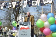 Bundesweite Versammlung von “Reichsbürgern” in Gera: Matthes Haug aus Horb am Neckar, einer der Vordenker, am Rednerpult.