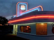 Neonglanz am alten Highway: der Route 66-Diner in Albuquerque, New Mexico.