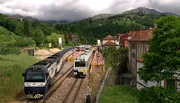 Der Luxuszug Tanscantábrico unterwegs im Bahnhof Arriondas mitten im wunderschönen Asturien.