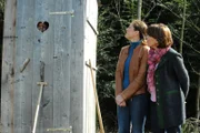 Bürgermeister Schattenhofer (Werner Rom), Annalena (Heidrun Gärtner) und Rosi Brunner (Brigitte Walbrun).