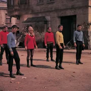 Star Trek TOS, Raumschiff Enterprise, Idee Gene Roddenberry USA 1966-1969, Darsteller Season: 01 Episode: 012 1966-67 Episodic Photo - Captain Kirk (William Shatner), Spock (Leonard Nimoy)