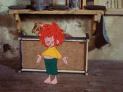 Weil sie den Arm in Gips hat, kann Frau Eichinger bei Meister Eder nicht putzen. Alles halb so schlimm, denn sie sorgt für eine Vertretung. Pumuckl hofft, dass die "Neue" nicht so gründlich ist wie Frau Eichinger. Aber da hat er sich schwer getäuscht. Der wird er's zeigen und ihr entsprechend Angst und Respekt einjagen.