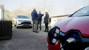 Korrespondent Andreas Jölli trifft ein Paar, das von einer stromfressenden Heizung im E-Auto erzählt, die im Winter Komfort und Reichweite stark einschränkt.