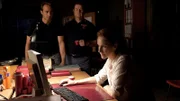 Ermittlungen zu später Stunde: Sonja (Chiara Schoras, re.) mit Jonas (Gabriel Raab, li.) und Peter (Hanspeter Müller-Drossaart, Mitte).