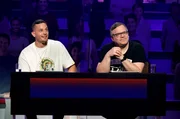 Rateteam-Kapitän Elton (r.) mit dem Schweizer Musiker Loco Escrito (l.).