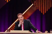 In „FAKING BAD – Besser als die Wahrheit“ lädt Moderator und Gastgeber Oliver Kalkofe zum großen Lügen ein. Weiteres Bildmaterial finden Sie unter www.br-foto.de.