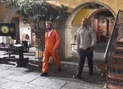Undercover ermitteln Sam (LL Cool J, r.) und Callen (Chris O'Donnell, l.), um einen neuen Fall zu lösen ...