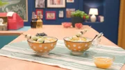 Maya und Moppi kochen gemeinsam einen süßen Nachtisch: Moppi-Milchreis!