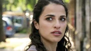 Elena (Sesede Terziyan) ist die Schwester des verschwundenen Dimitri, mit dem Luis verwechselt wird.