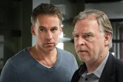 Jan Maybach (Marco Girnth, l.); Hajo Trautzschke (Andreas Schmidt-Schaller, r.)