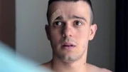 Der Spanier Luis (Fernando Tielve) reist für ein Wochenende nach Berlin, um sich mit Partys, Drogen und schnellem Sex von der Trennung von seinem Ex abzulenken.